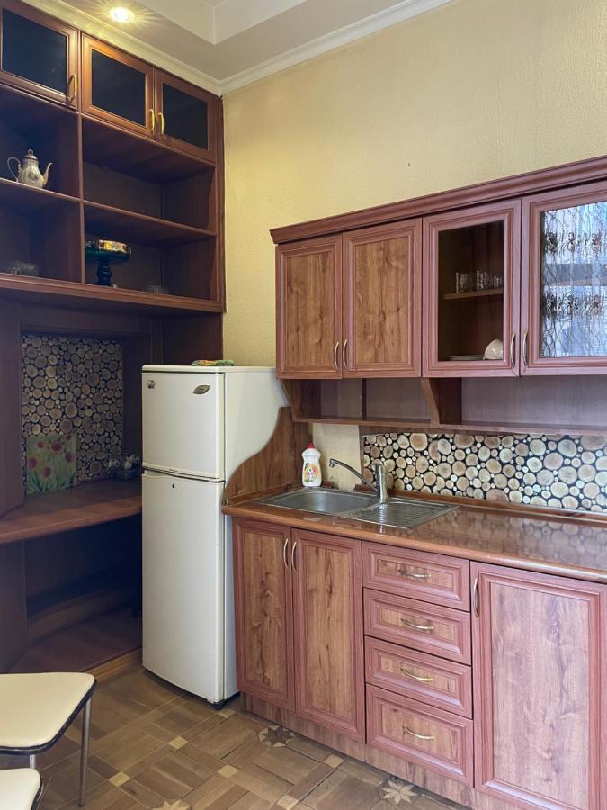 Cozy Apartment On Republic Square Ереван Экстерьер фото