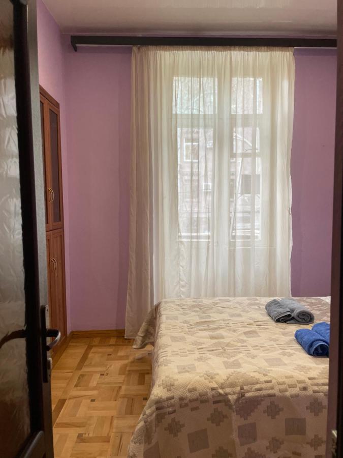 Cozy Apartment On Republic Square Ереван Экстерьер фото